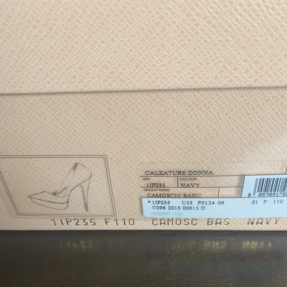 Prada Pumps - Picture 4 of 4